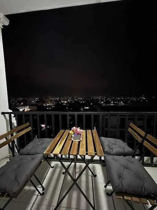 Modern Apartment Overlooking The City Of Tirana Kamez