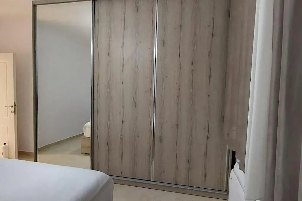 Modern Apartment Overlooking The City Of Tirana Kamez 0*,