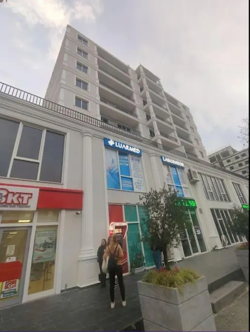 Modern Apartment Overlooking The City Of Tirana Kamez